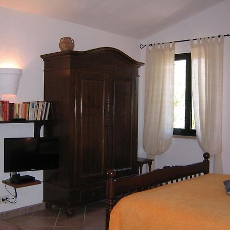 Studio-Appartment In Landhaus Mit Meerblick Porto Azzurro Exterior foto